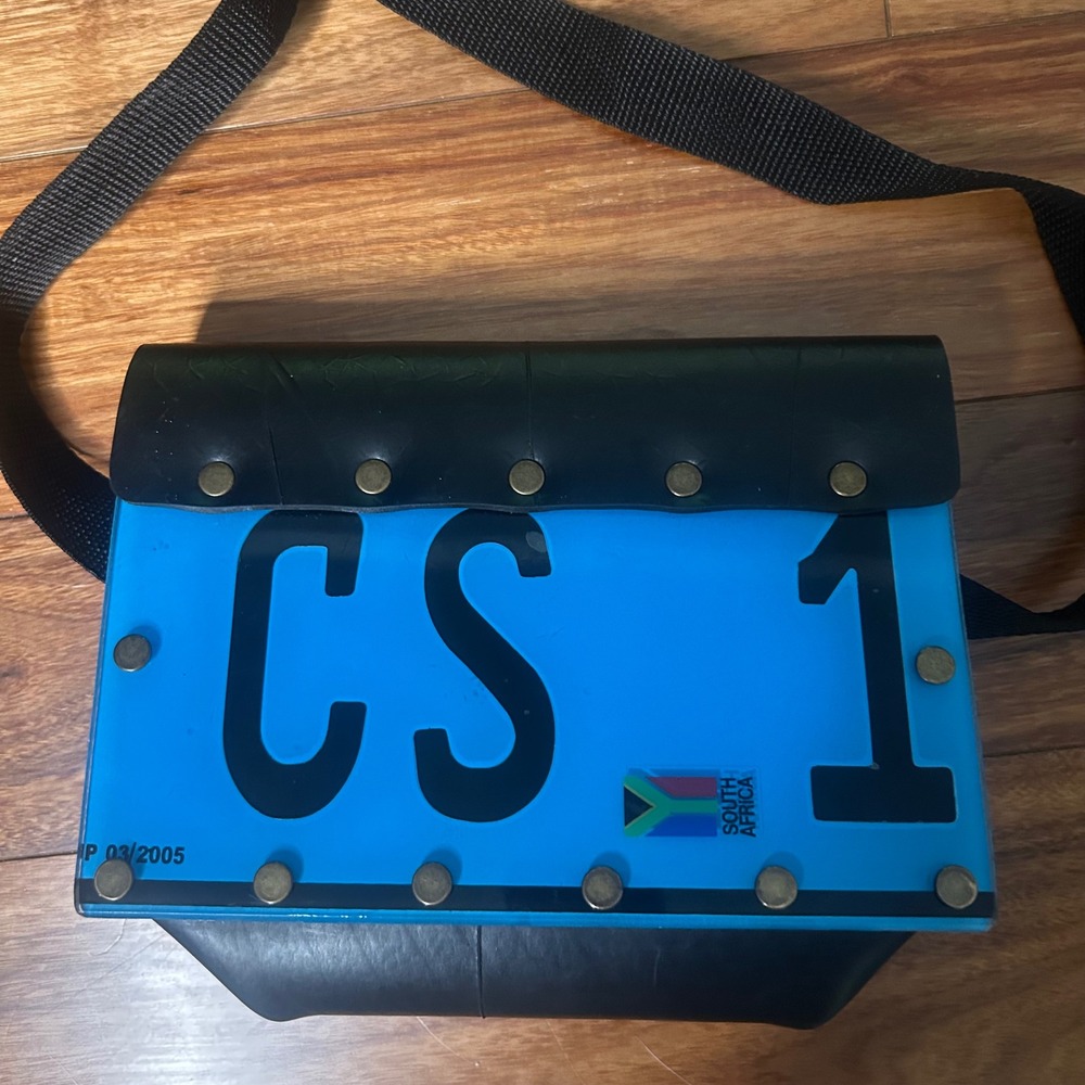 License Plate Bag Upcycled Shoulder Bag Crossbody Bag‎ Unique Purse - Picture 2 of 9